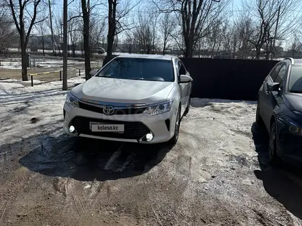 Toyota Camry 2017 года за 13 000 000 тг. в Уральск – фото 5