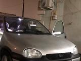 Opel Corsa 1997 года за 1 200 000 тг. в Атырау – фото 4