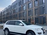 Volkswagen Touareg 2008 годаүшін5 800 000 тг. в Атырау – фото 4