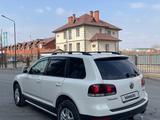 Volkswagen Touareg 2008 годаүшін5 800 000 тг. в Атырау – фото 5