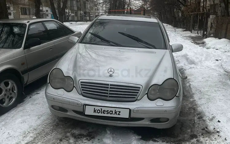 Mercedes-Benz C 240 2001 годаүшін2 800 000 тг. в Алматы