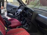 Volkswagen Passat 1993 годаүшін1 500 000 тг. в Актобе – фото 5