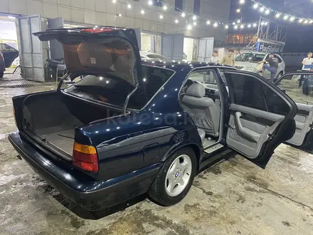 BMW 520 1995 года за 4 500 000 тг. в Шымкент – фото 6