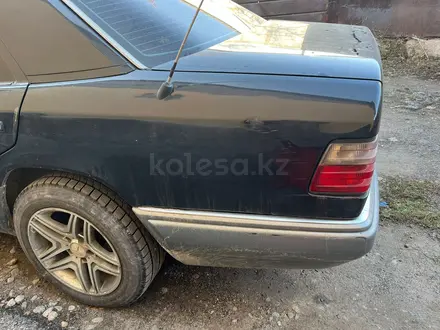 Mercedes-Benz E 200 1995 года за 2 100 000 тг. в Алматы – фото 4