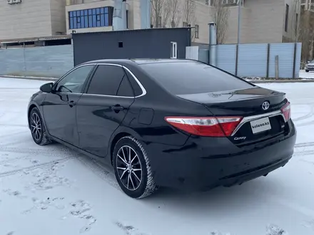 Toyota Camry 2015 года за 6 500 000 тг. в Актобе – фото 5