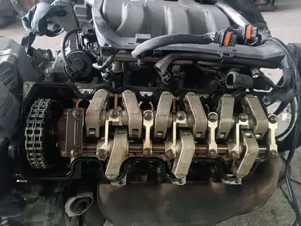 Двигатель на Мерседес Е-класс 210-й кузов 112-й объем 2, 4 л за 350 000 тг. в Алматы – фото 2