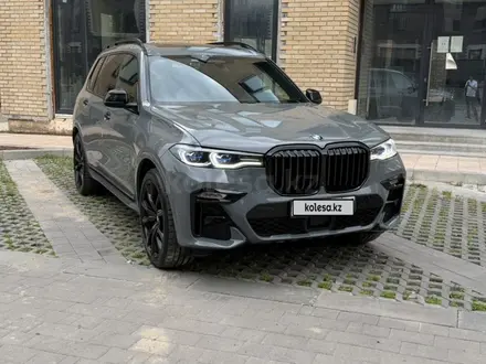 BMW X7 2021 года за 46 000 000 тг. в Алматы