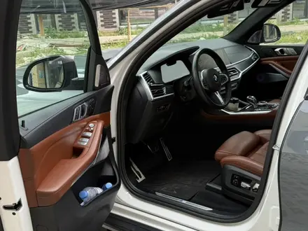 BMW X7 2021 года за 46 000 000 тг. в Алматы – фото 9