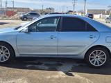 Toyota Camry 2004 годаүшін3 900 000 тг. в Актау – фото 2