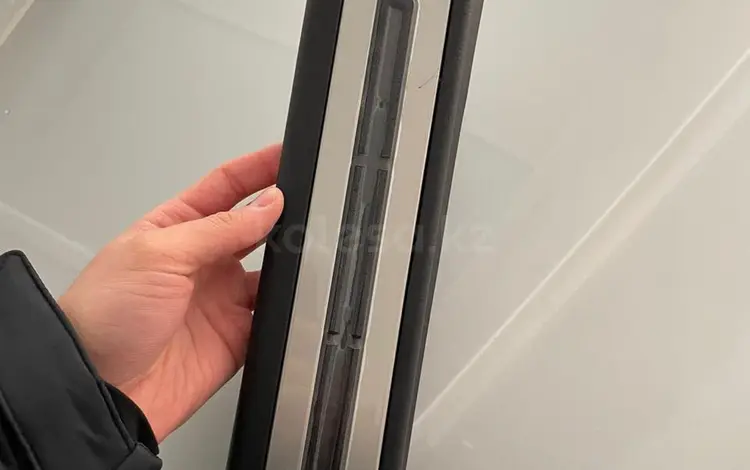 Накладка внутренняя на порог черная с хром вставкой ТЛК -300 GR Sport за 85 000 тг. в Астана