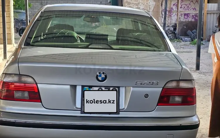 BMW 528 1998 года за 3 300 000 тг. в Шымкент