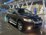 Volkswagen Touareg 2008 года за 7 000 000 тг. в Шымкент – фото 2
