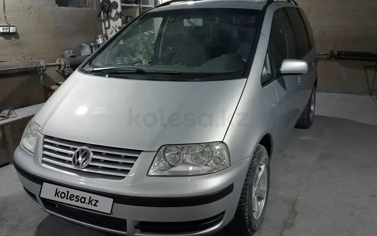 Volkswagen Sharan 2001 года за 3 700 000 тг. в Павлодар