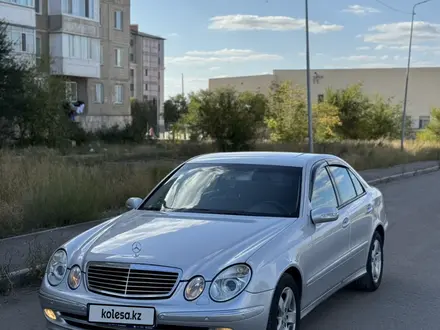 Mercedes-Benz E 240 2002 года за 5 200 000 тг. в Караганда – фото 3