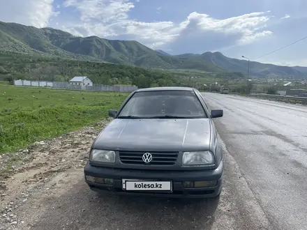 Volkswagen Vento 1992 года за 900 000 тг. в Алматы