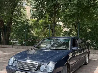 Mercedes-Benz E 280