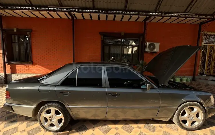 Mercedes-Benz E 220 1993 года за 2 000 000 тг. в Сарыагаш