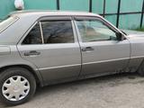 Mercedes-Benz E 230 1992 года за 2 500 000 тг. в Алматы – фото 4