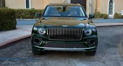Bentley Bentayga 2025 года за 172 000 000 тг. в Астана – фото 2