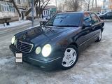 Mercedes-Benz E 240 1999 года за 3 500 000 тг. в Уральск