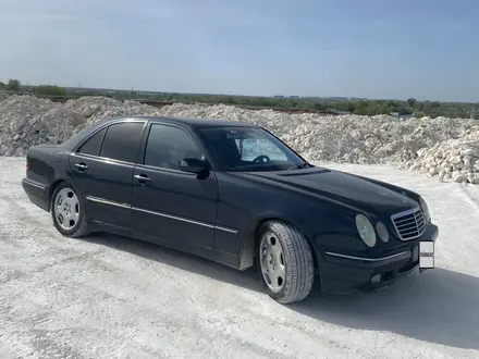 Mercedes-Benz E 240 1999 года за 3 500 000 тг. в Уральск – фото 13