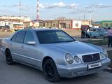 Mercedes-Benz E 320 1998 года за 4 000 000 тг. в Макинск