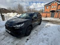 Toyota RAV4 2021 года за 17 500 000 тг. в Актобе