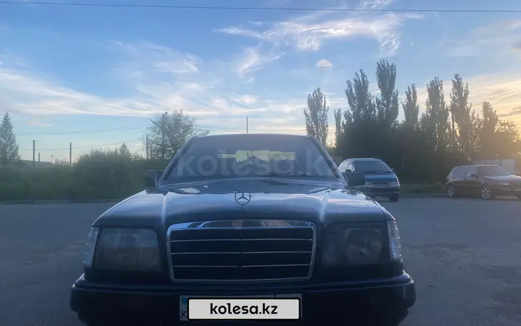 Mercedes-Benz E 200 1995 года за 1 450 000 тг. в Павлодар