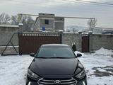 Hyundai Elantra 2018 годаfor6 800 000 тг. в Алматы – фото 5