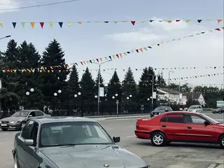 BMW 528