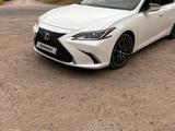 Lexus ES 250 2018 годаүшін17 000 000 тг. в Алматы