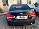 Chevrolet Cruze 2011 года за 3 600 000 тг. в Кокшетау – фото 2