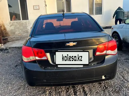 Chevrolet Cruze 2011 года за 3 600 000 тг. в Кокшетау – фото 2