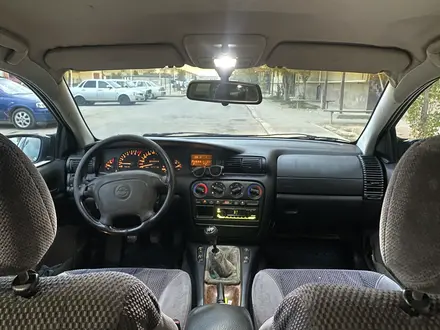 Opel Omega 1994 года за 1 400 000 тг. в Актау – фото 3