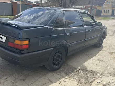 Volkswagen Passat 1993 года за 1 000 000 тг. в Уральск – фото 4