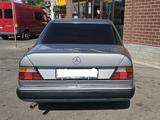 Mercedes-Benz E 230 1990 годаfor1 750 000 тг. в Тараз – фото 4