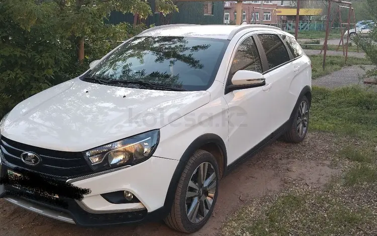 ВАЗ (Lada) Vesta SW Cross 2022 годаfor8 300 000 тг. в Уральск