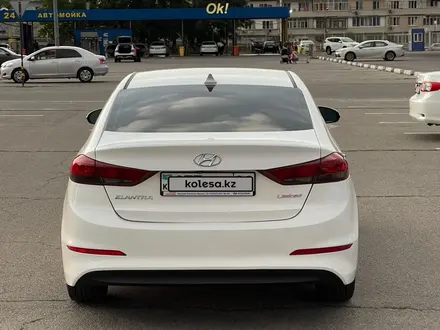 Hyundai Elantra 2017 года за 8 100 000 тг. в Алматы – фото 2