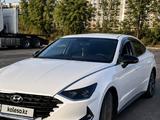 Hyundai Sonata 2023 годаүшін10 650 000 тг. в Алматы – фото 3