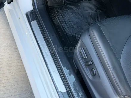 Toyota Camry 2018 года за 14 300 000 тг. в Атырау – фото 11