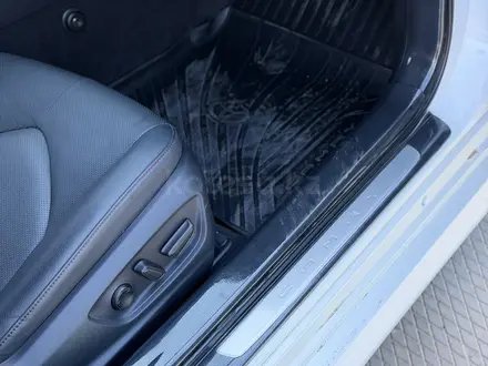 Toyota Camry 2018 года за 14 300 000 тг. в Атырау – фото 18