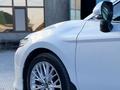 Toyota Camry 2018 года за 14 300 000 тг. в Атырау – фото 5