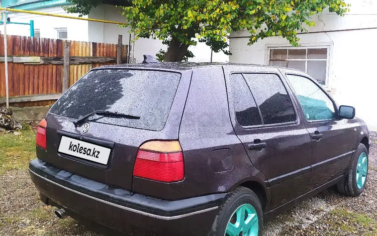 Volkswagen Golf 1993 годаүшін1 600 000 тг. в Тараз