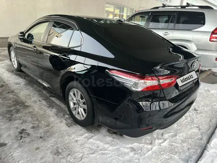 Toyota Camry 2019 года за 12 200 000 тг. в Алматы – фото 4