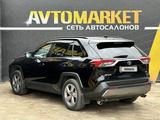 Toyota RAV4 2021 года за 16 850 000 тг. в Атырау – фото 4