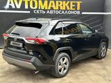Toyota RAV4 2021 года за 16 850 000 тг. в Атырау – фото 5