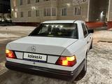 Mercedes-Benz E 230 1988 годаfor2 500 000 тг. в Астана – фото 5