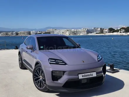 Porsche Macan 2024 года за 94 000 000 тг. в Алматы