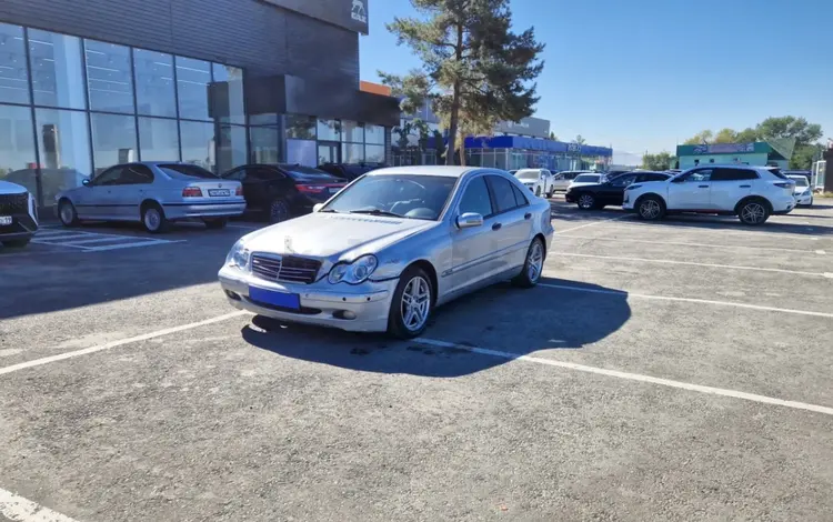 Mercedes-Benz C 240 2000 года за 1 690 000 тг. в Талдыкорган