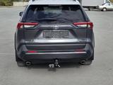 Toyota RAV4 2022 года за 17 999 999 тг. в Семей – фото 4